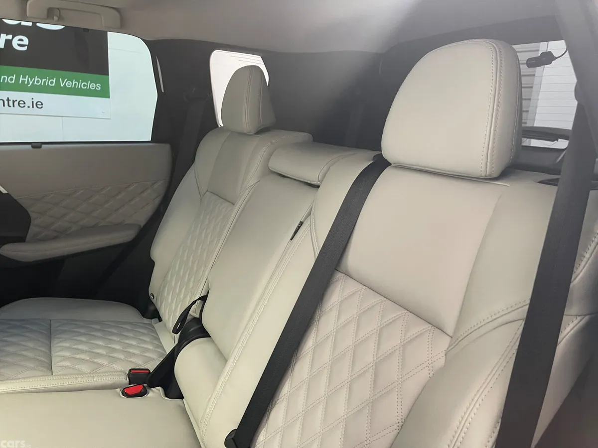 2022 Mitsubishi Outlander 7 Seater Hybrid 2.4 Phev, Clondalkin