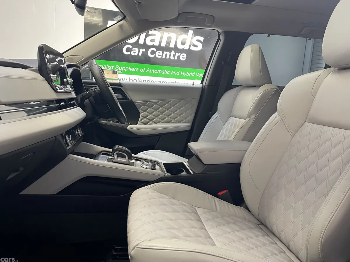 2022 Mitsubishi Outlander 7 Seater Hybrid 2.4 Phev, Clondalkin