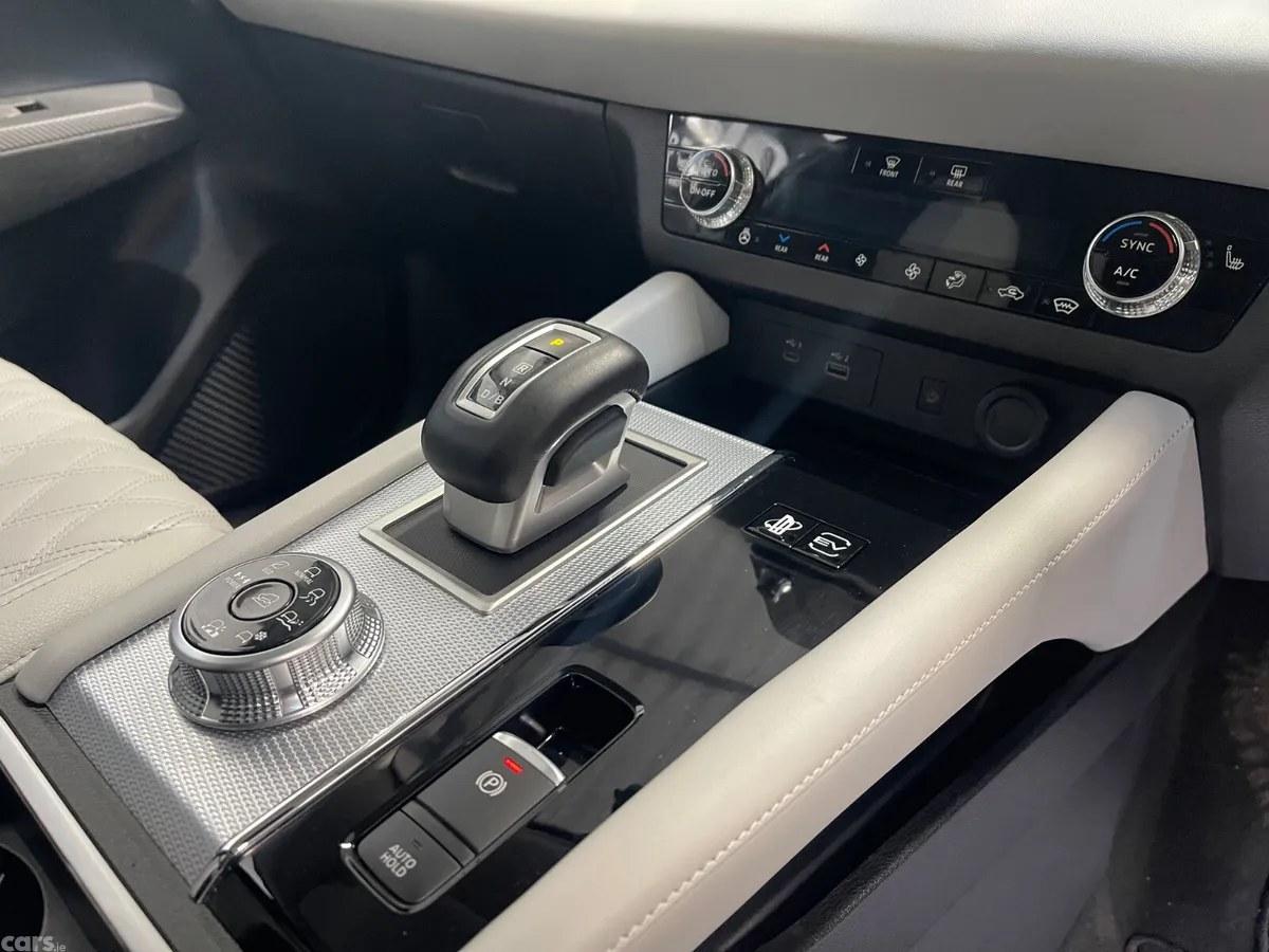 2022 Mitsubishi Outlander 7 Seater Hybrid 2.4 Phev, Clondalkin