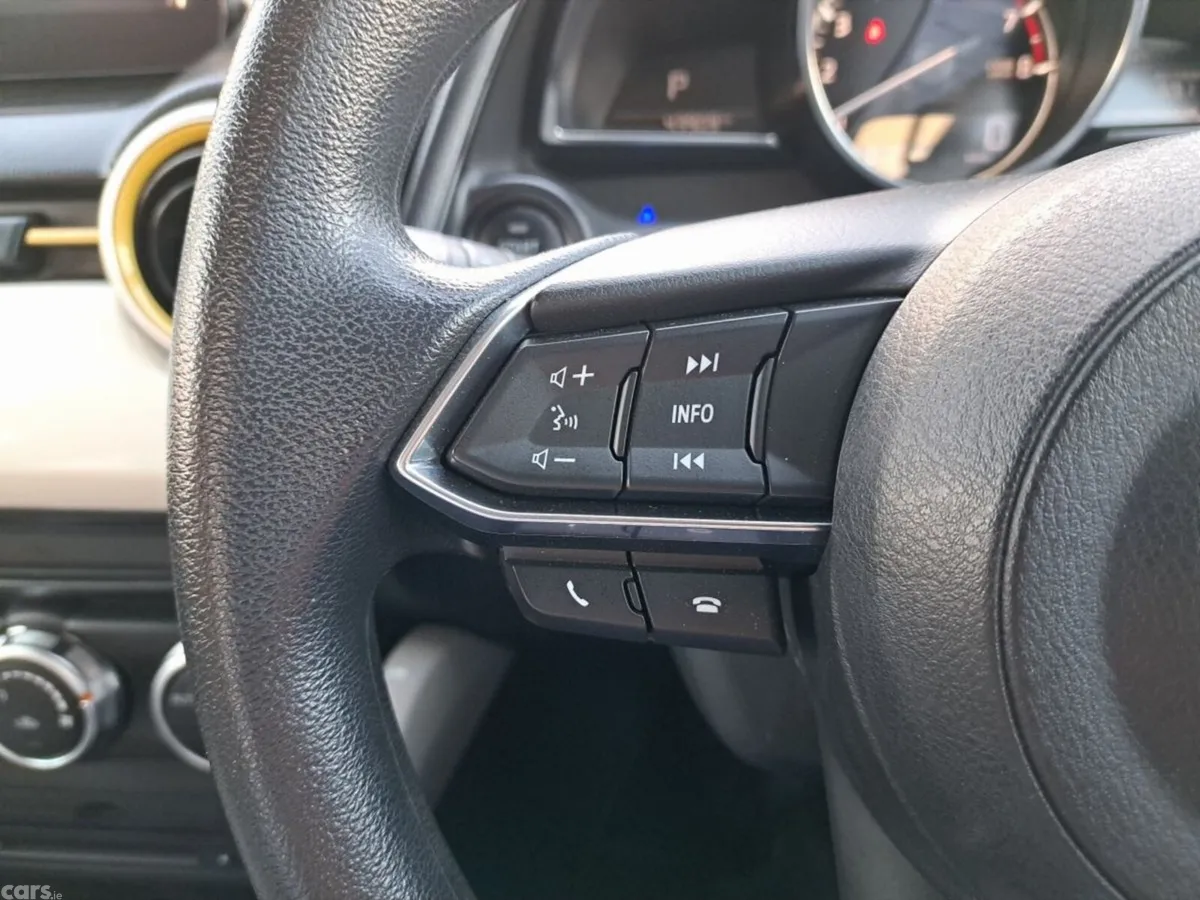 Mazda Mazda2 Hatchback, Petrol, 2023, Gold