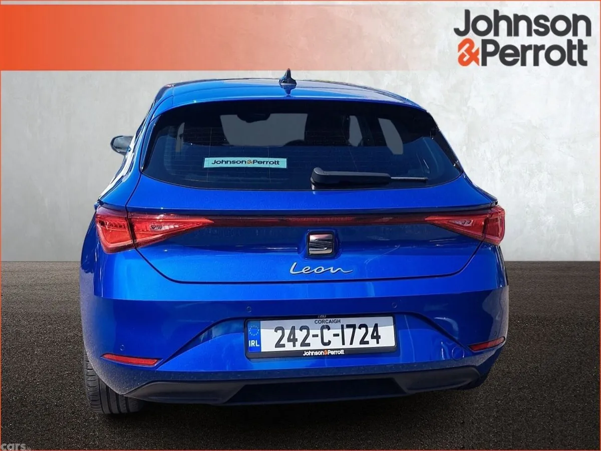 SEAT Leon Estate, Petrol, 2024, Blue