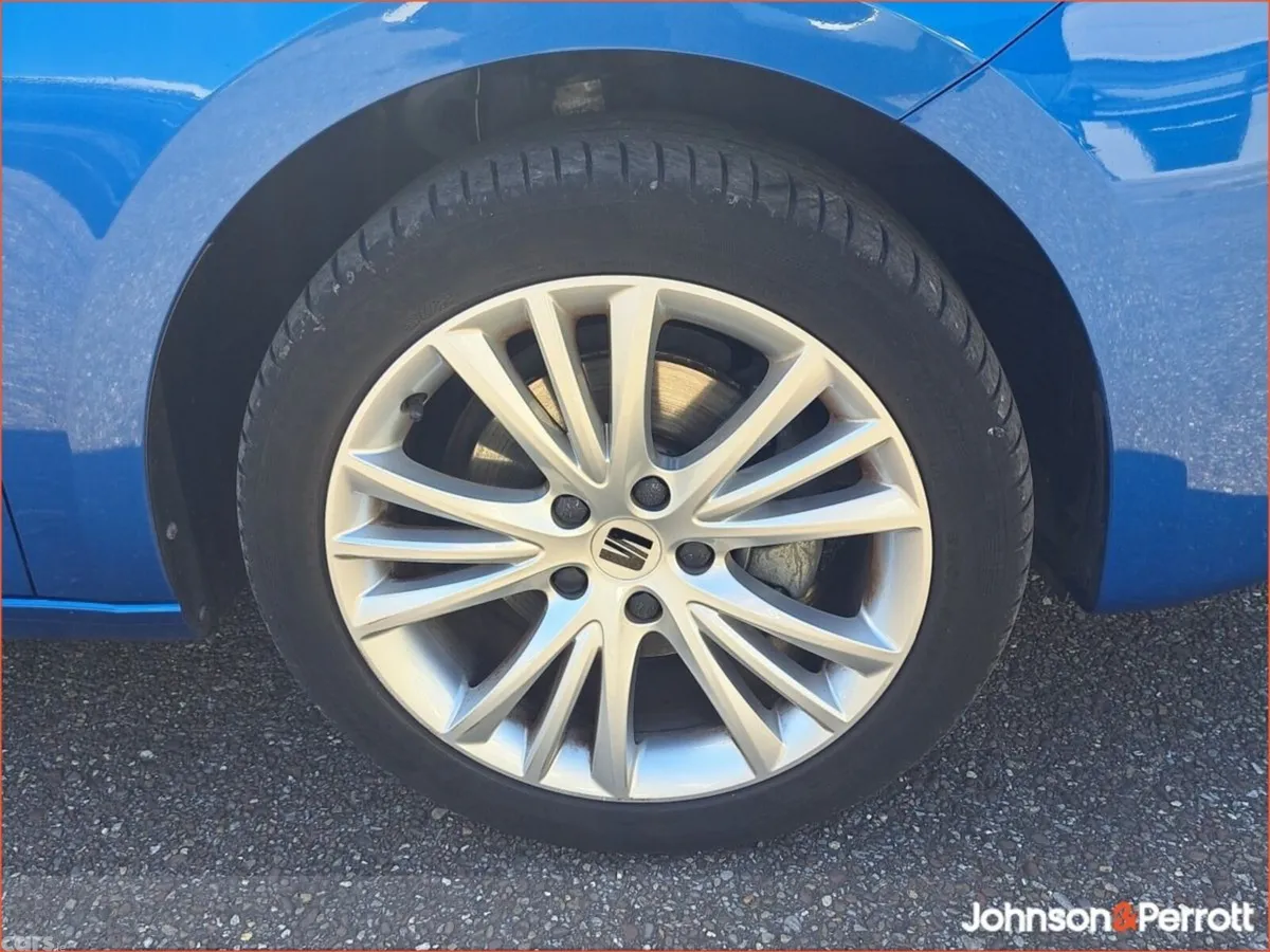 SEAT Leon Estate, Petrol, 2024, Blue
