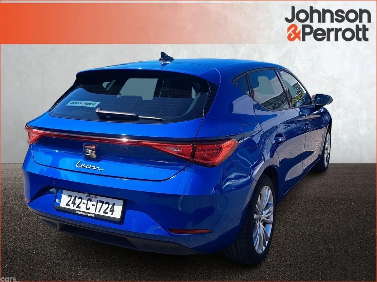 SEAT Leon Estate, Petrol, 2024, Blue