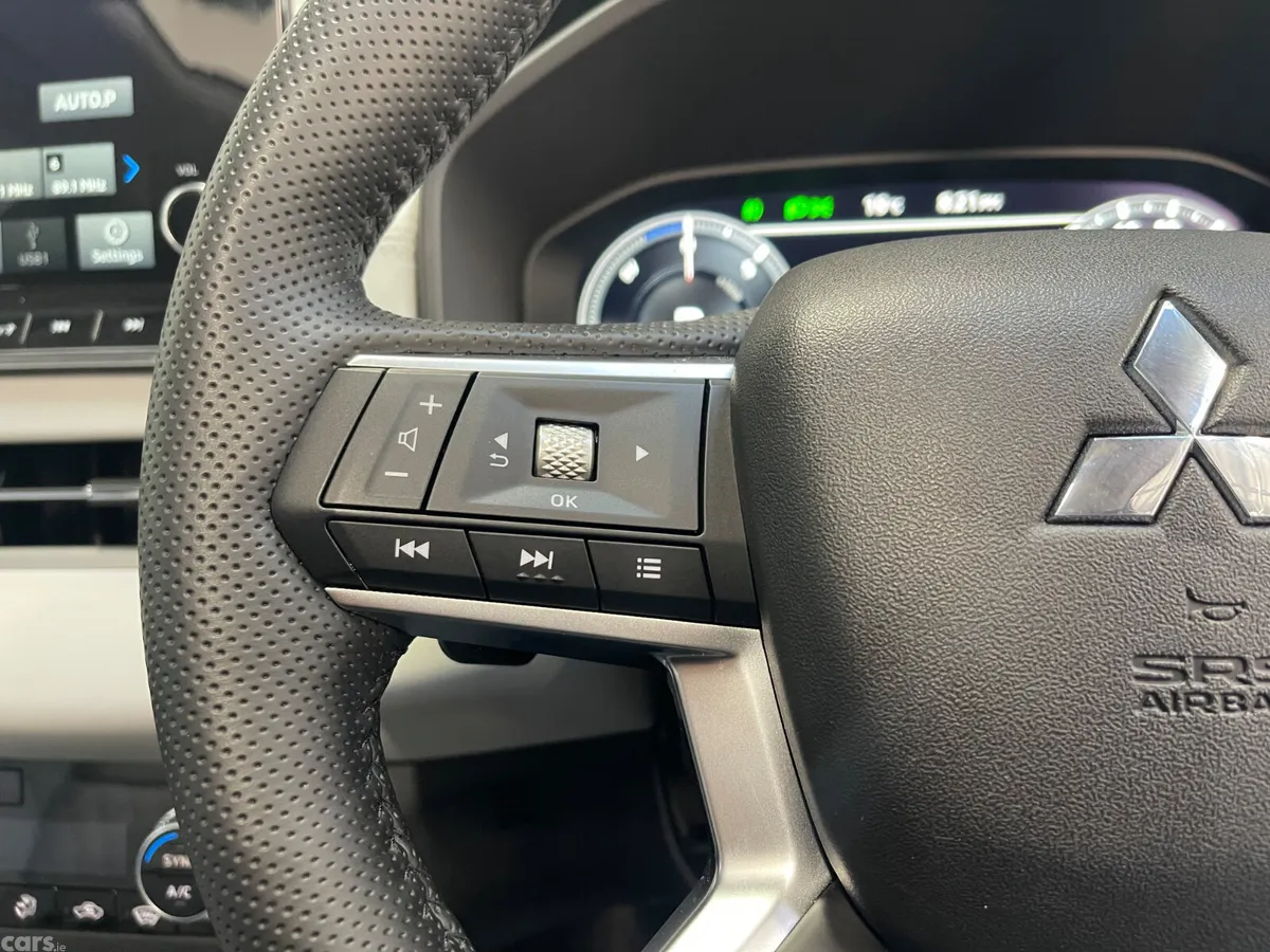 2022 Mitsubishi Outlander 7 Seater Hybrid 2.4 Phev, Clondalkin