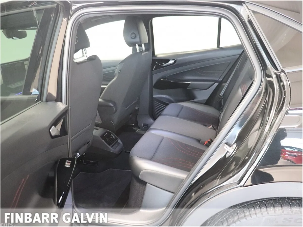 Volkswagen ID.5 Estate/Jeep, Electric, 2023, Black
