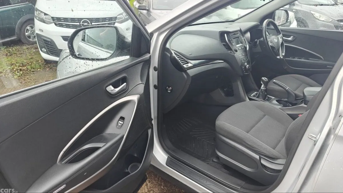 Hyundai Santa Fe SUV, Diesel, 2014, Silver