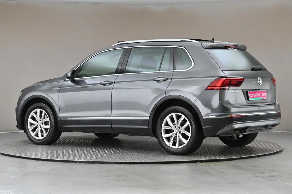 Volkswagen Tiguan SUV, Petrol, 2019, Grey