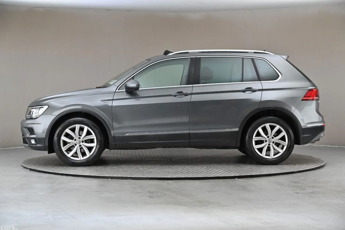 Volkswagen Tiguan SUV, Petrol, 2019, Grey