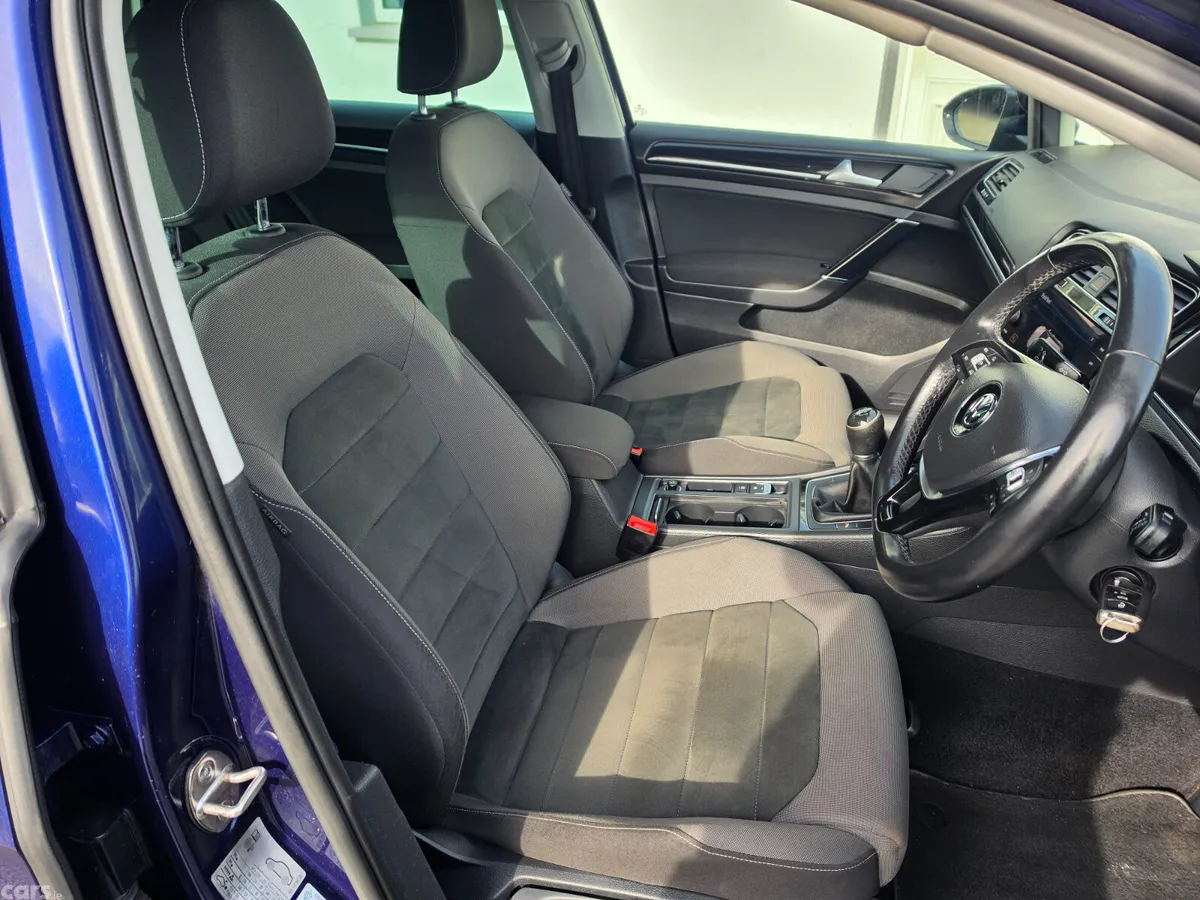 Volkswagen Golf Hatchback, Diesel, 2018, Blue