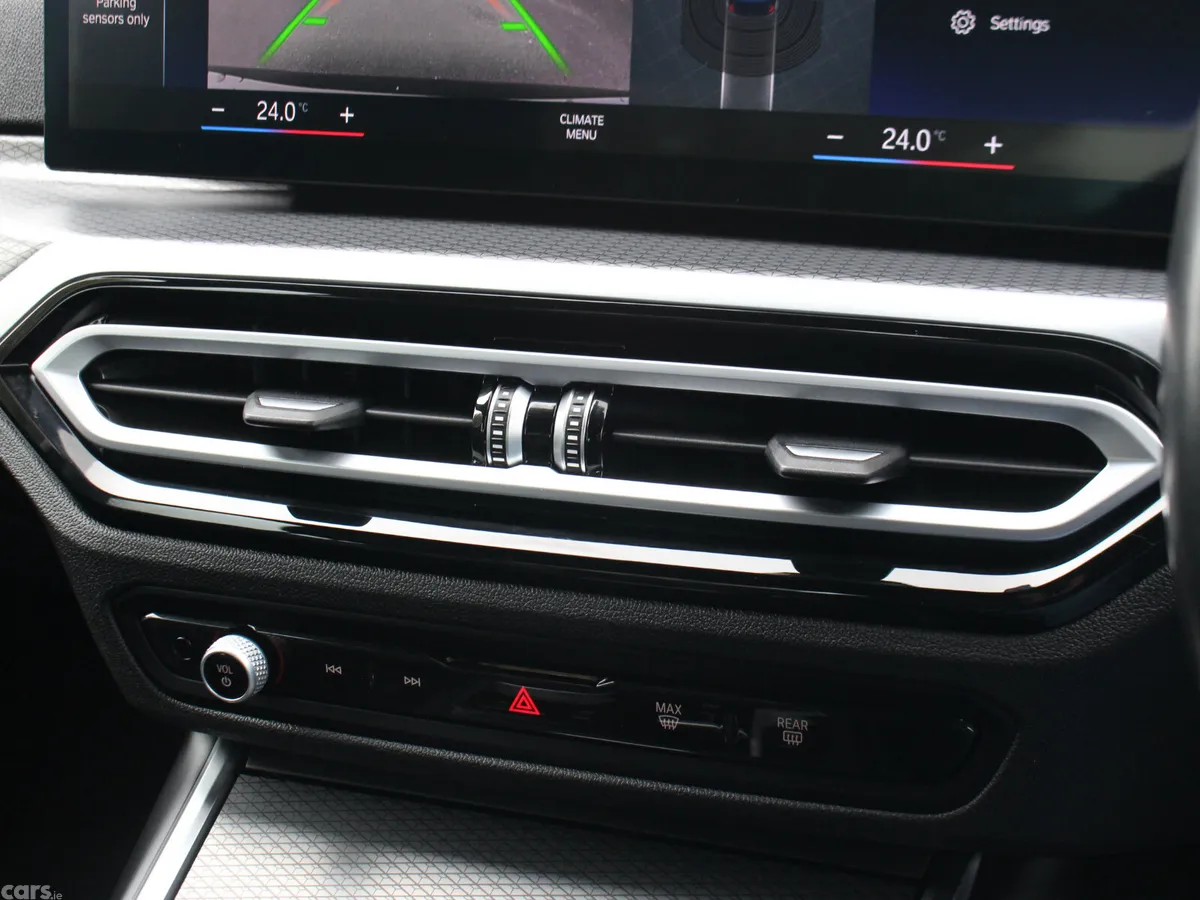 BMW 3-Series Saloon, Petrol Hybrid, 2023, Black