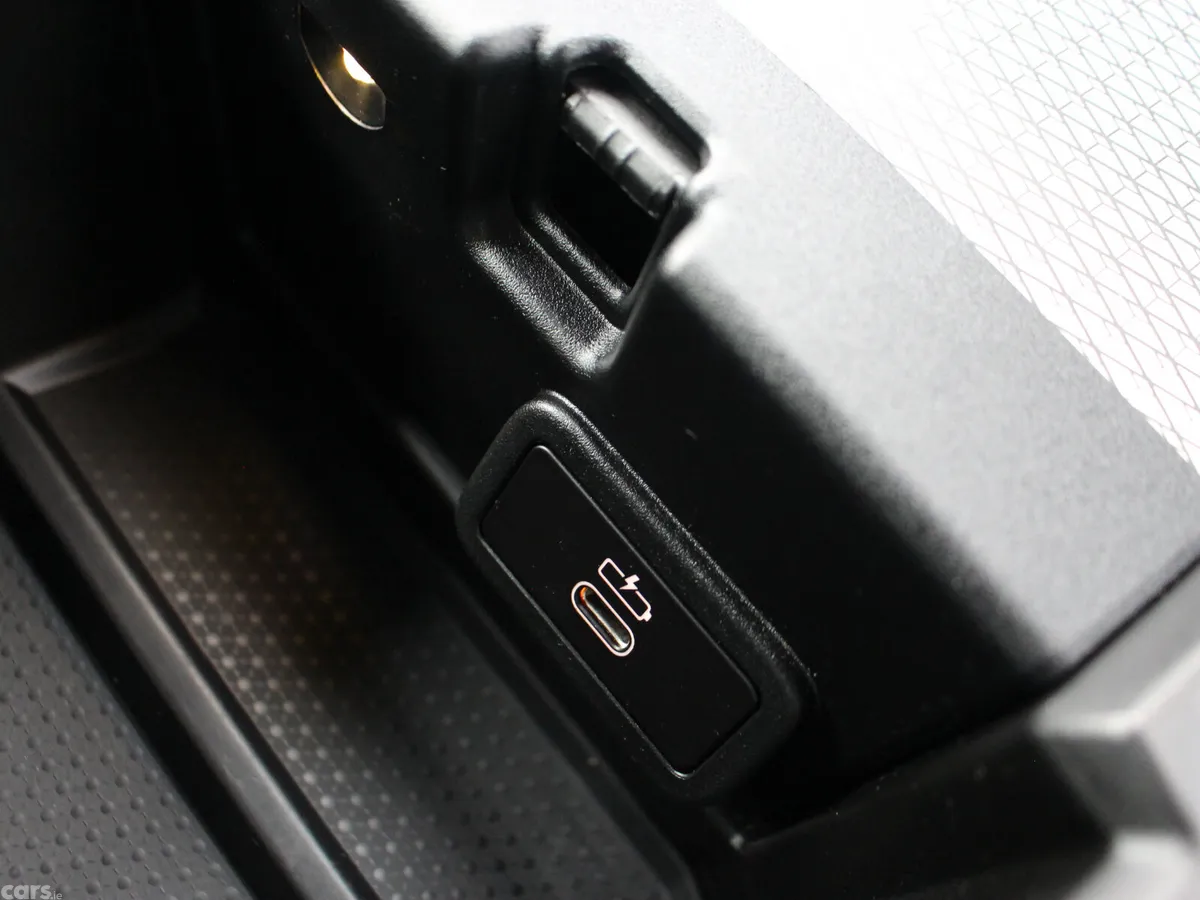 BMW 3-Series Saloon, Petrol Hybrid, 2023, Black