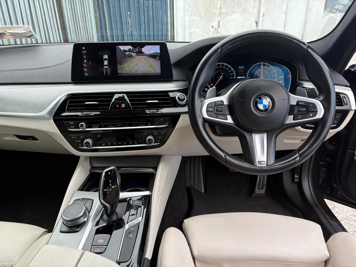 BMW 5-Series Saloon, Petrol Plug-in Hybrid, 2018, Grey