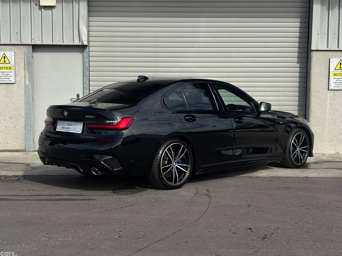BMW 3-Series Saloon, Petrol, 2019, Black