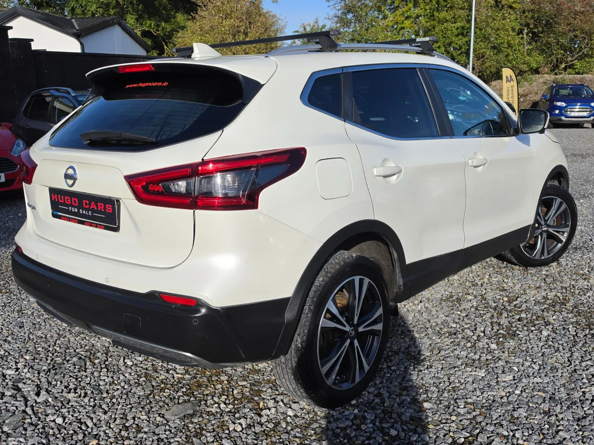 Nissan Qashqai SUV, Petrol, 2017, White