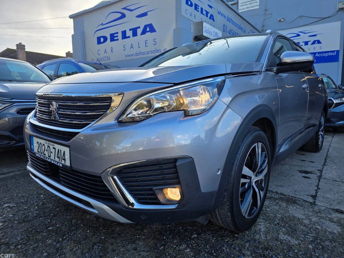 Peugeot 5008 MPV, Petrol, 2020, Grey
