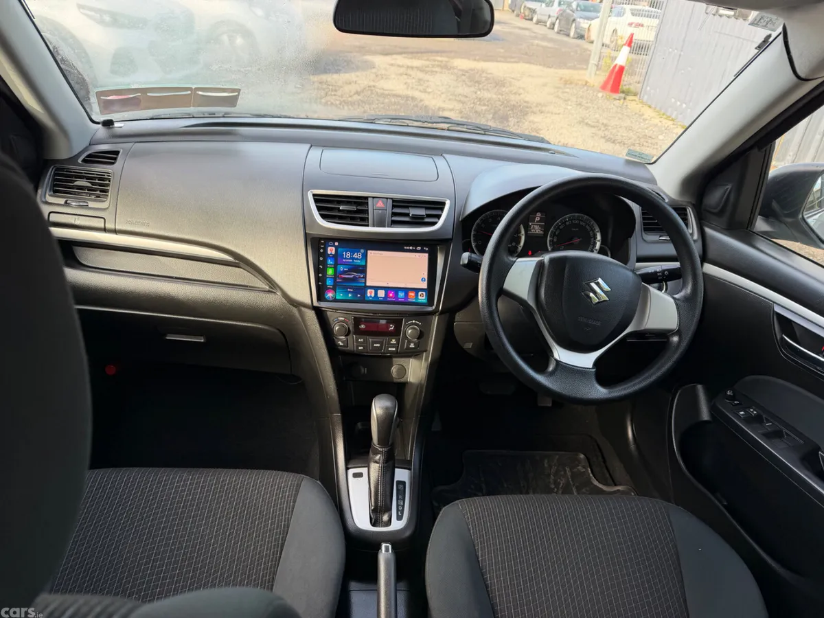 Suzuki Swift Hatchback, Petrol, 2016, Silver