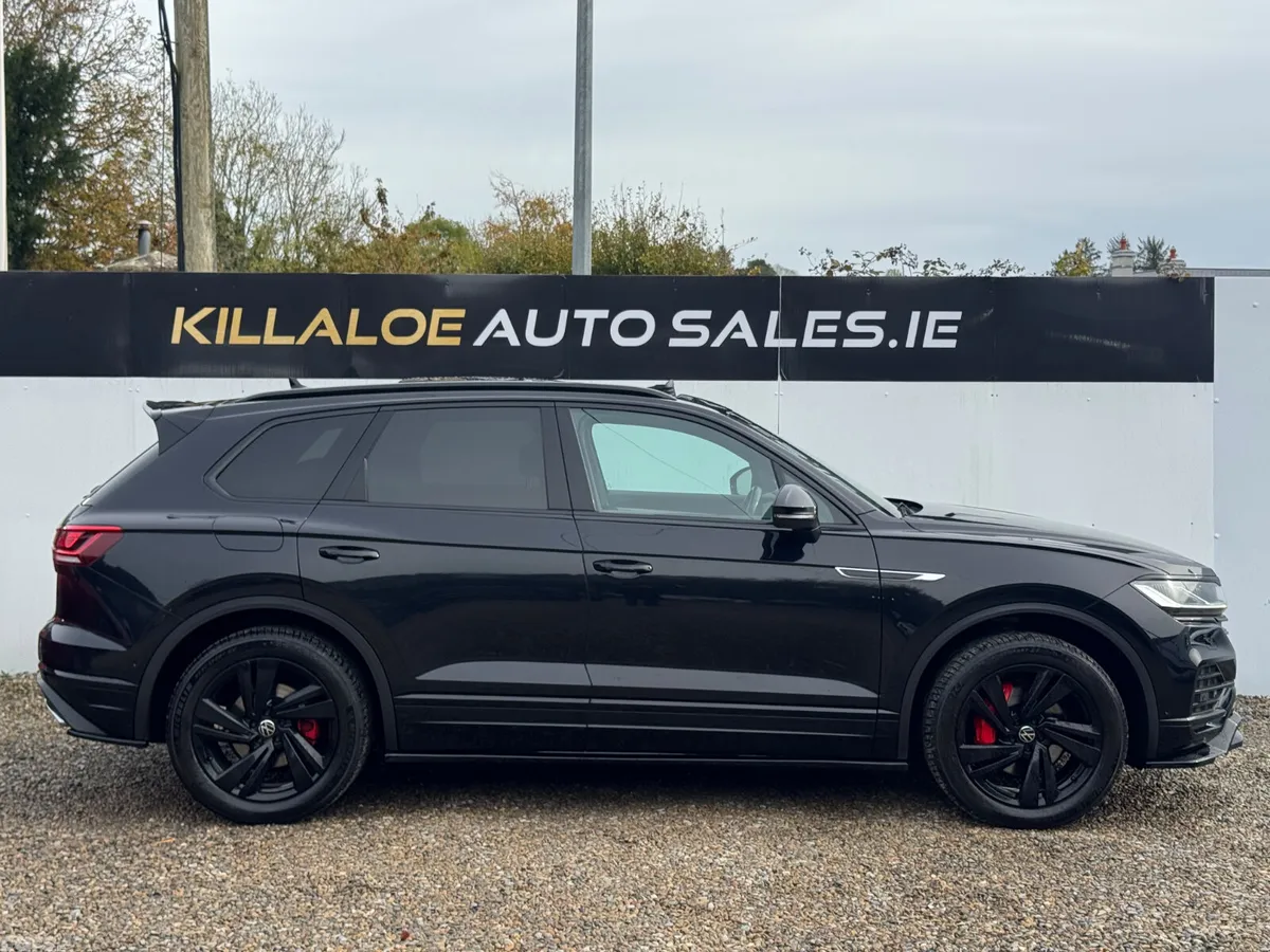 Volkswagen Touareg SUV, Diesel, 2021, Black