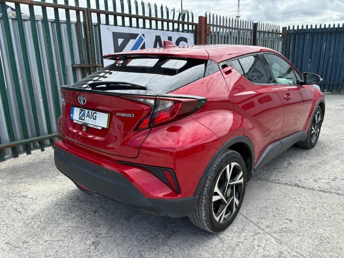Toyota C-HR SUV, Petrol Hybrid, 2022, Red