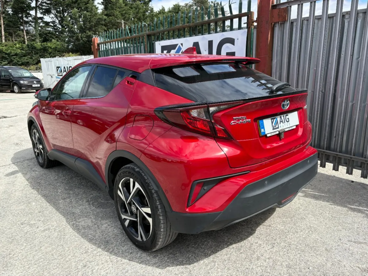 Toyota C-HR SUV, Petrol Hybrid, 2022, Red