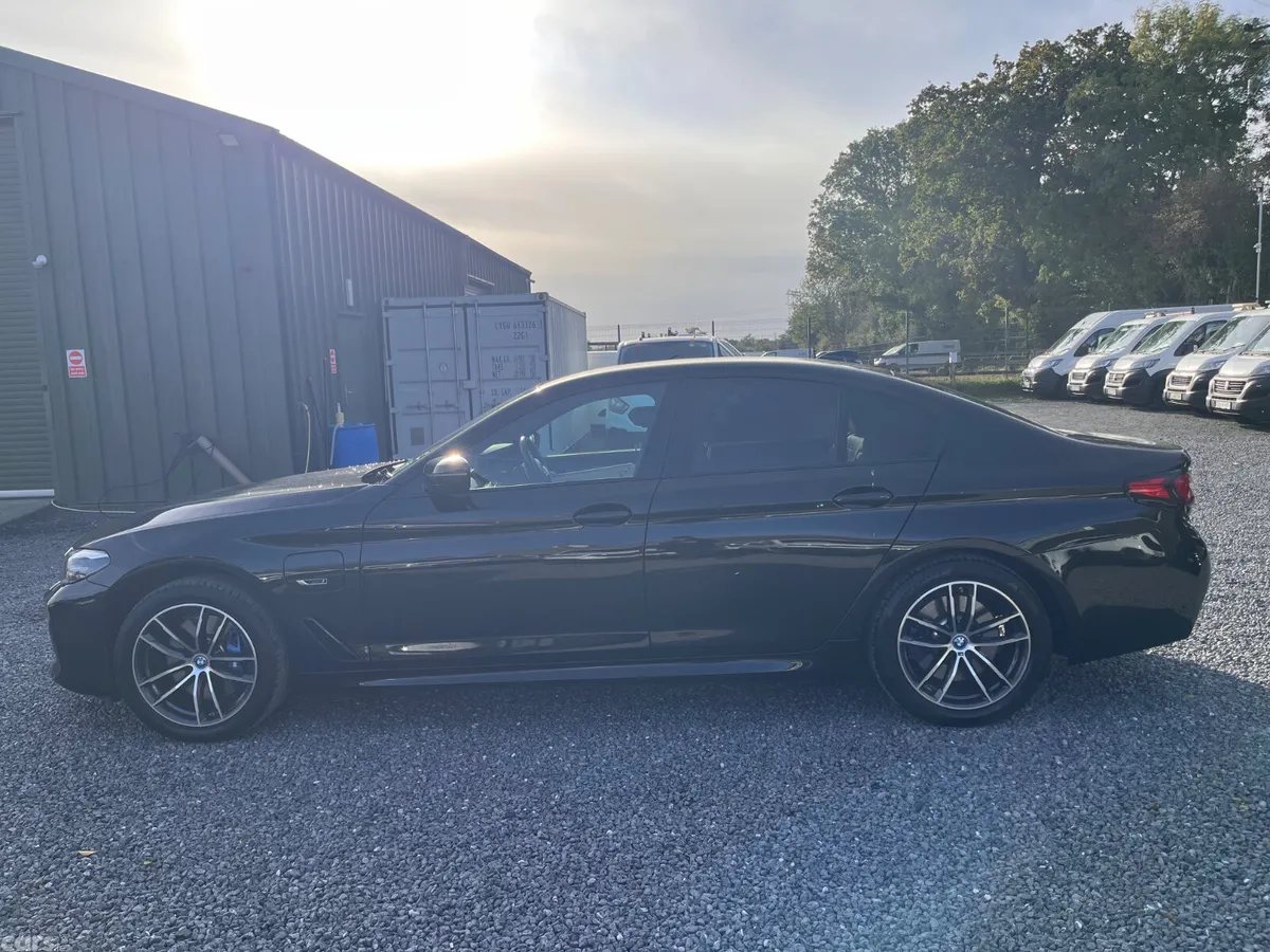 BMW 5-Series Saloon, Petrol Plug-in Hybrid, 2022, Black