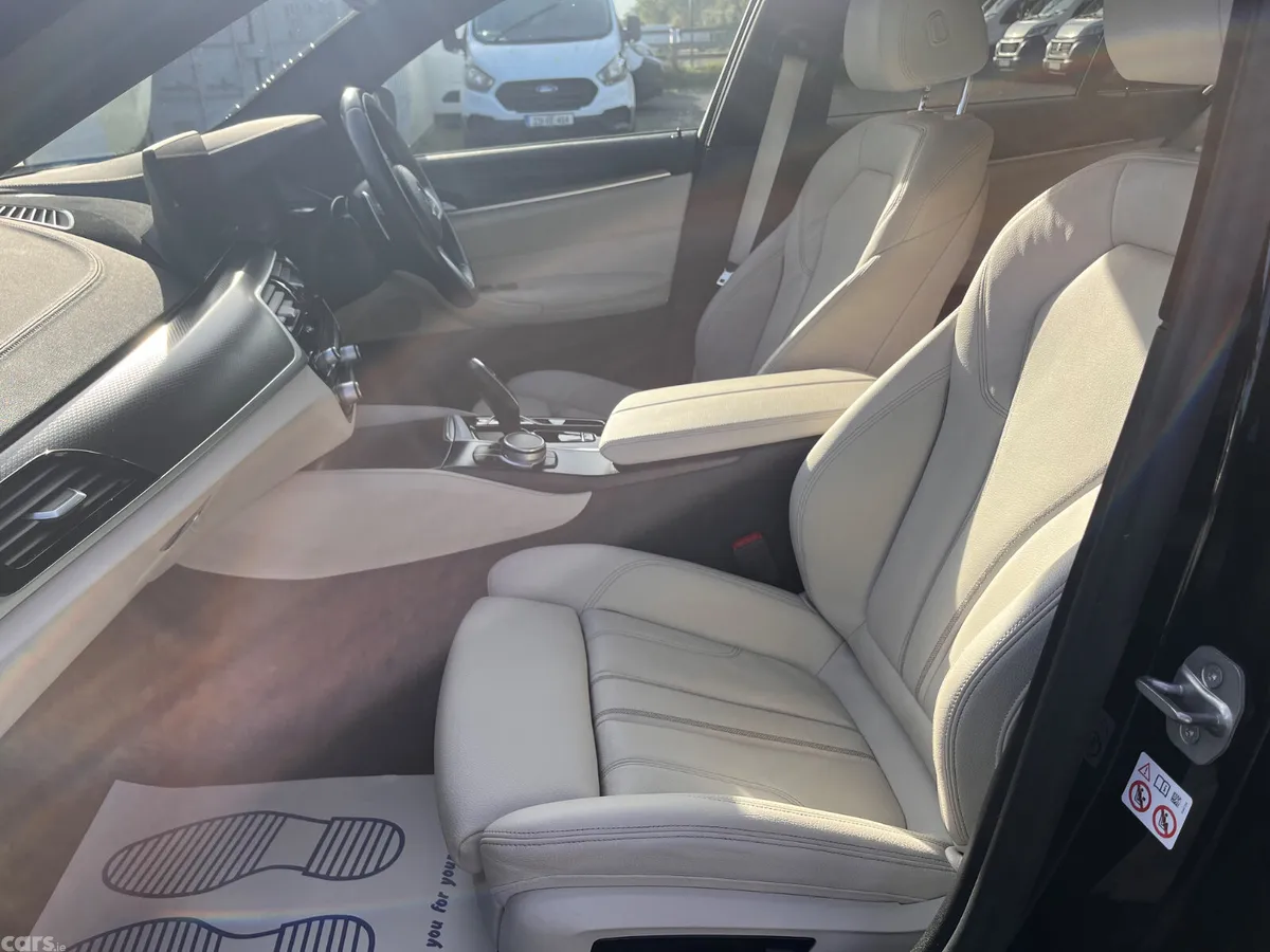 BMW 5-Series Saloon, Petrol Plug-in Hybrid, 2022, Black