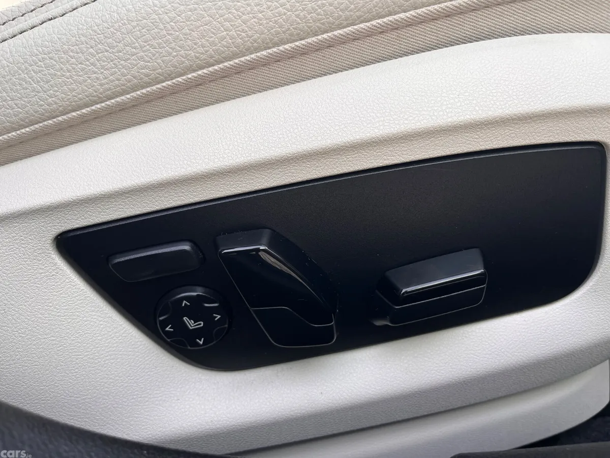 BMW 5-Series Saloon, Petrol Plug-in Hybrid, 2022, Black
