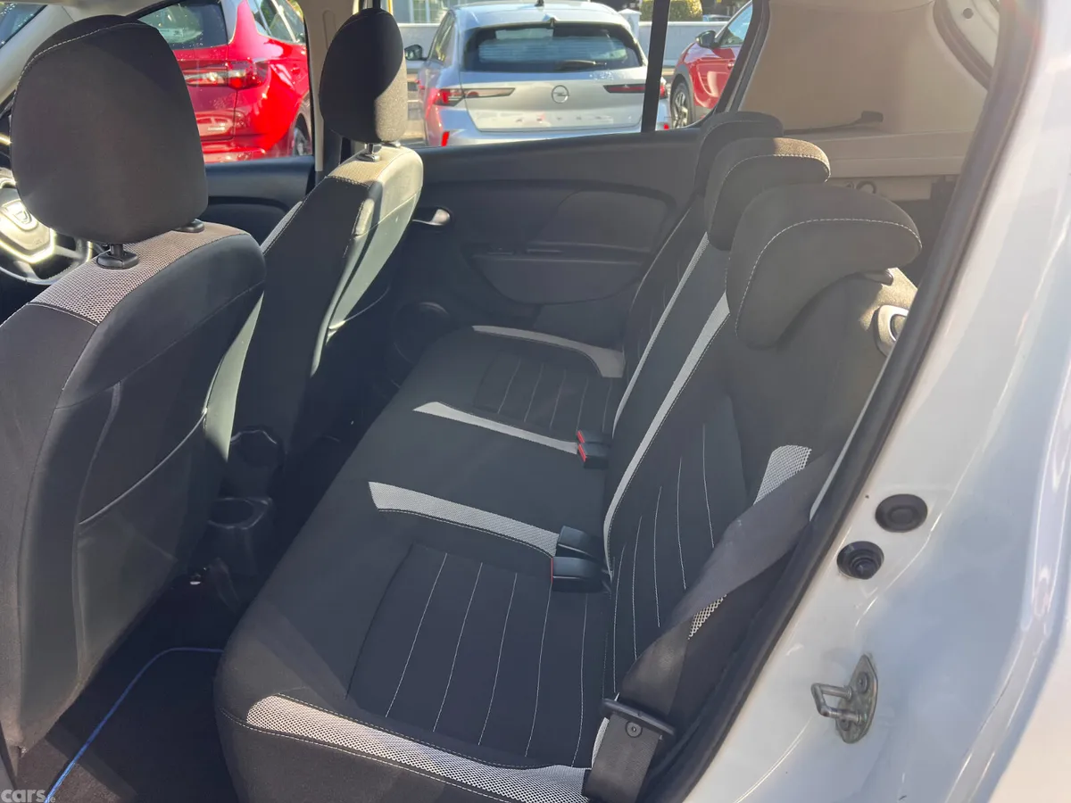 Dacia Sandero Stepway Hatchback, Diesel, 2018, White