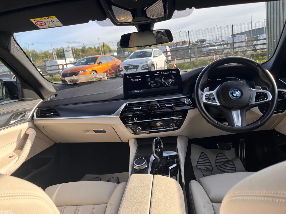 BMW 5-Series Saloon, Petrol Plug-in Hybrid, 2022, Black