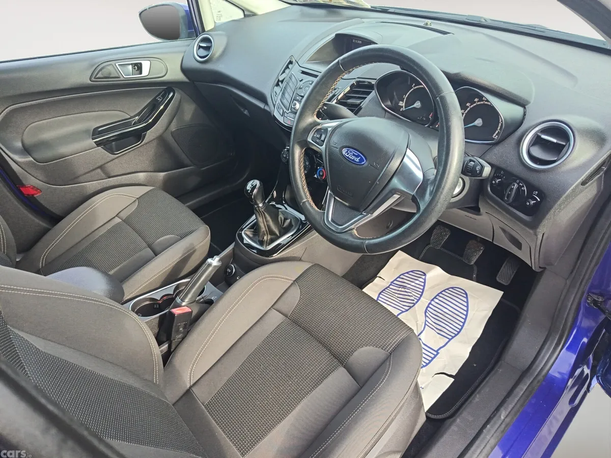 Ford Fiesta Hatchback, Diesel, 2015, Blue