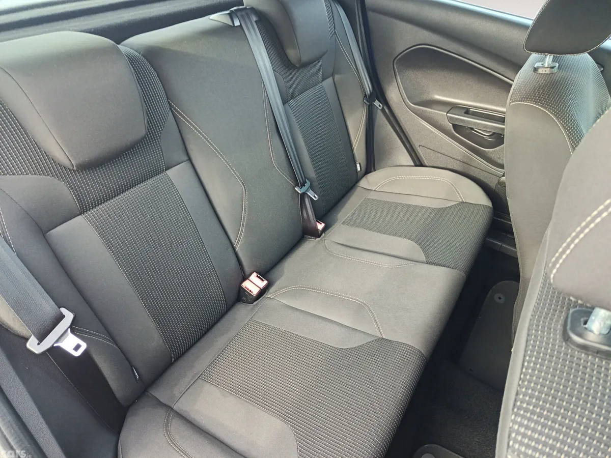 Ford Fiesta Hatchback, Diesel, 2015, Blue