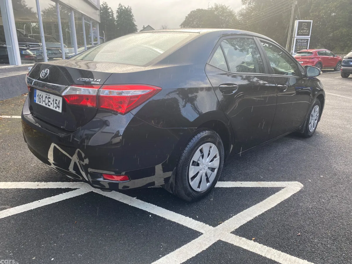 Toyota Corolla Saloon, Petrol, 2016, Black