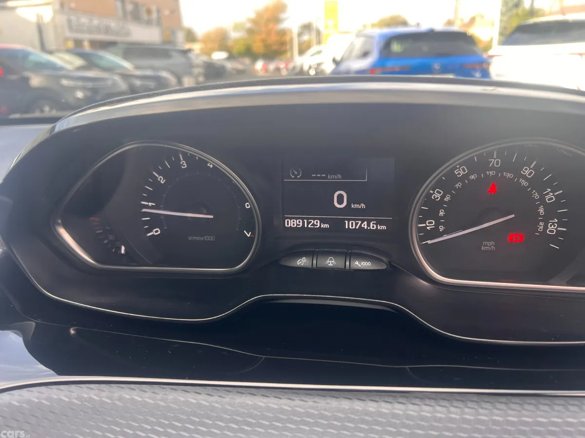 Peugeot 2008 SUV, Petrol, 2016, Green