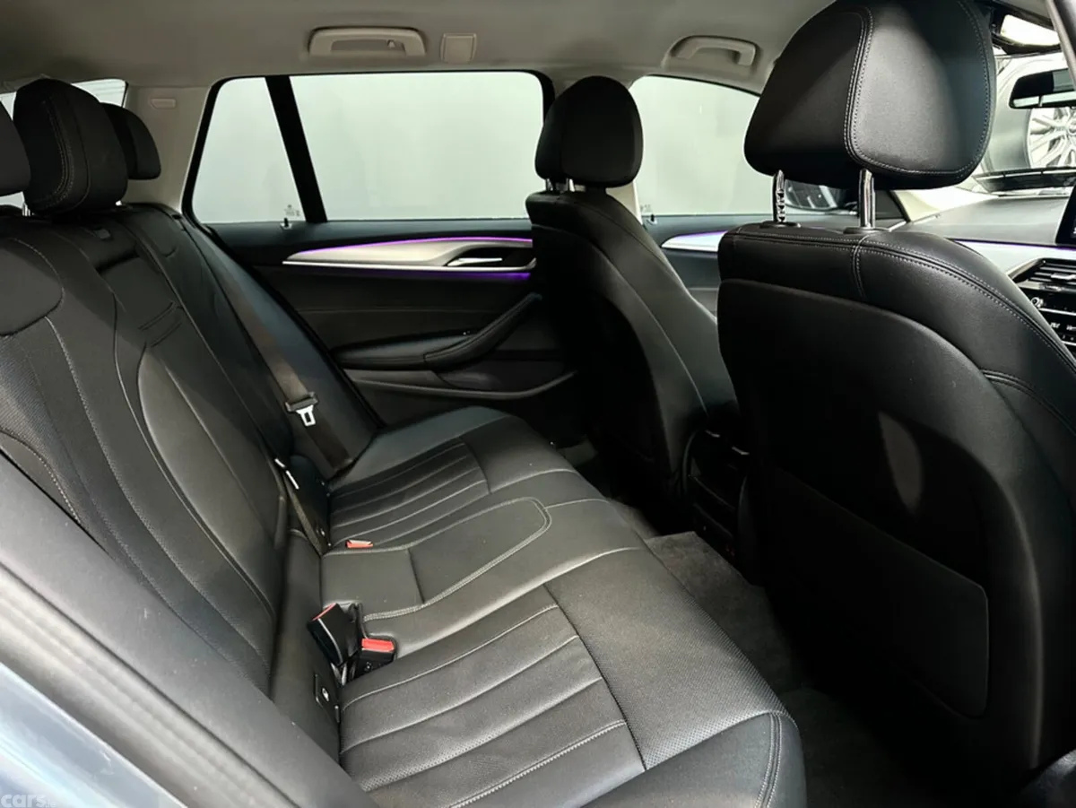 BMW 5-Series Estate, Petrol Plug-in Hybrid, 2022, Blue