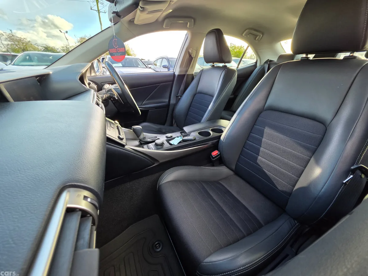 Lexus IS Saloon, Petrol Hybrid, 2014, Silver