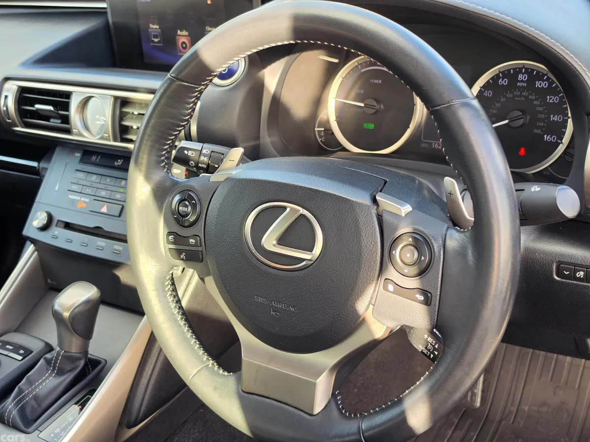 Lexus IS Saloon, Petrol Hybrid, 2014, Silver