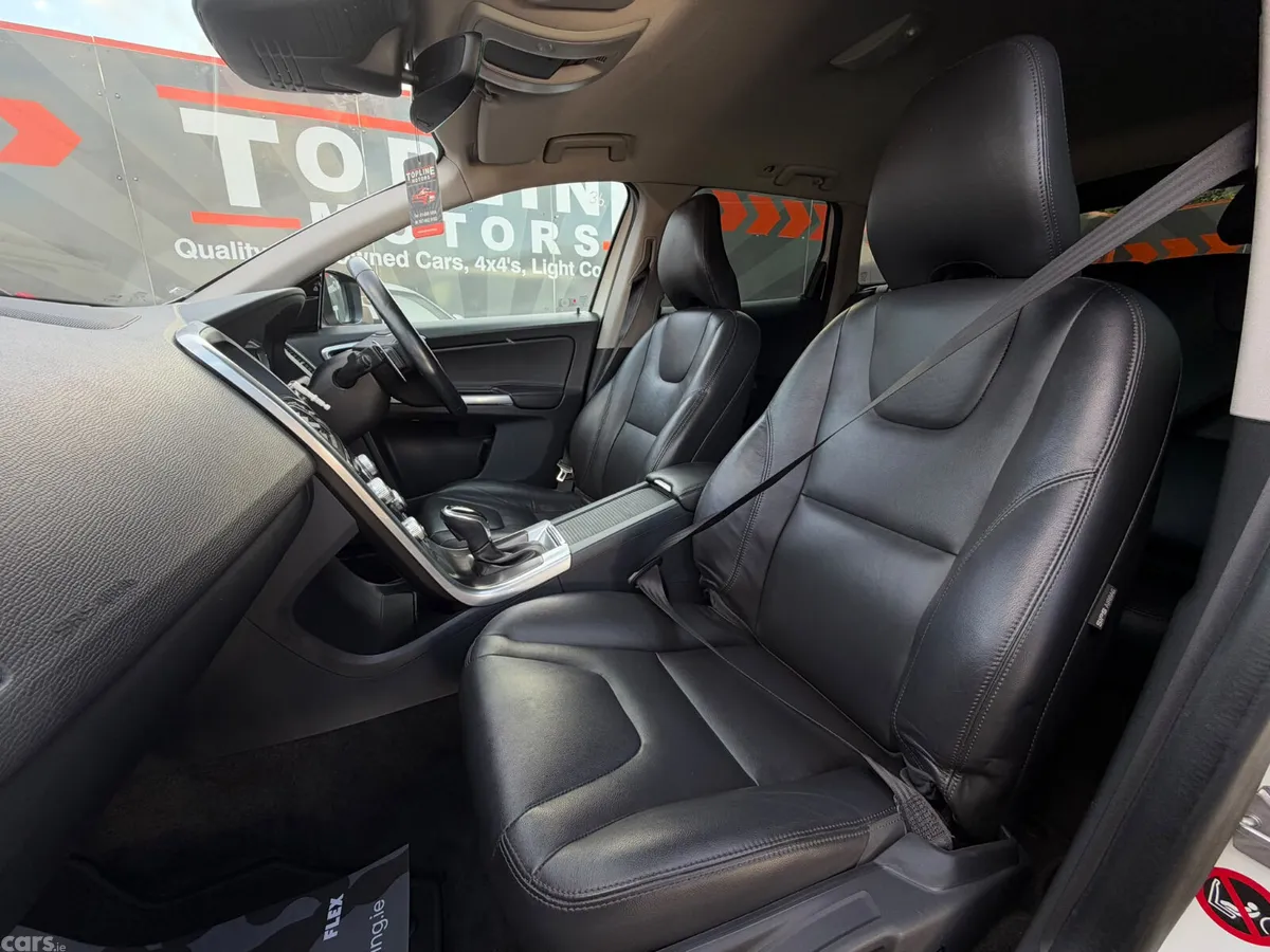 Volvo XC60 SUV, Diesel, 2015, White