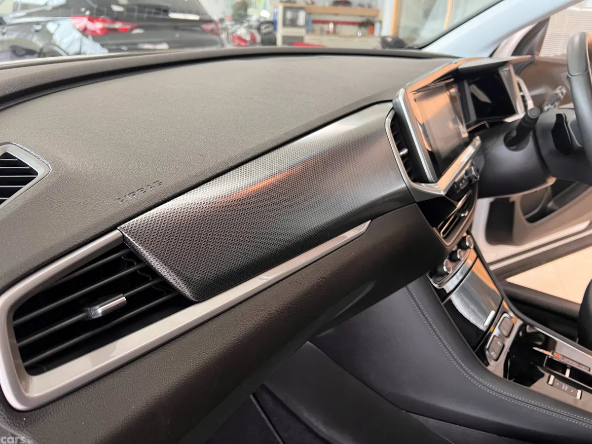 Opel Grandland X SUV, Diesel, 2024, White