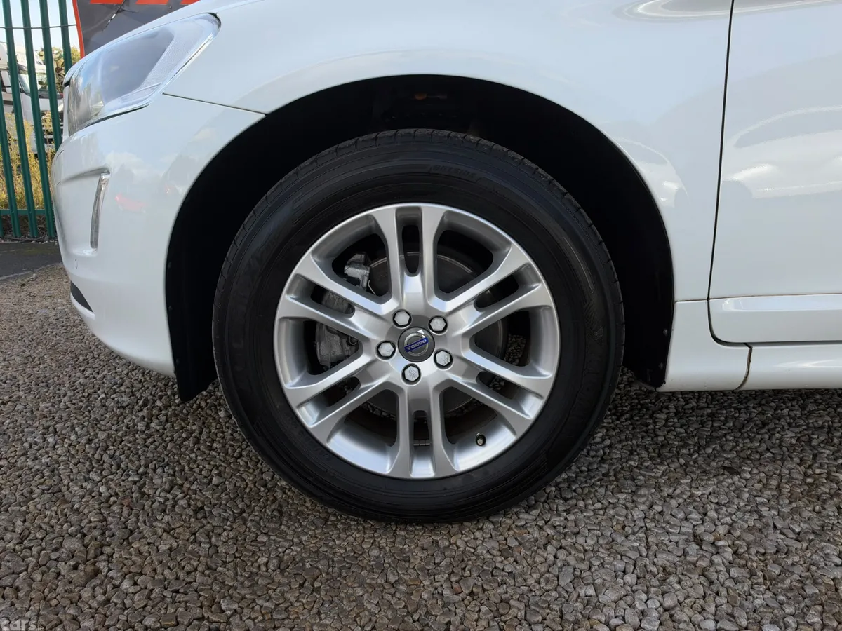 Volvo XC60 SUV, Diesel, 2015, White