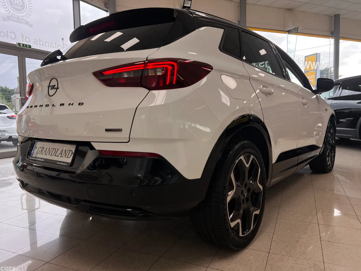 Opel Grandland X SUV, Petrol Plug-in Hybrid, 2024, White