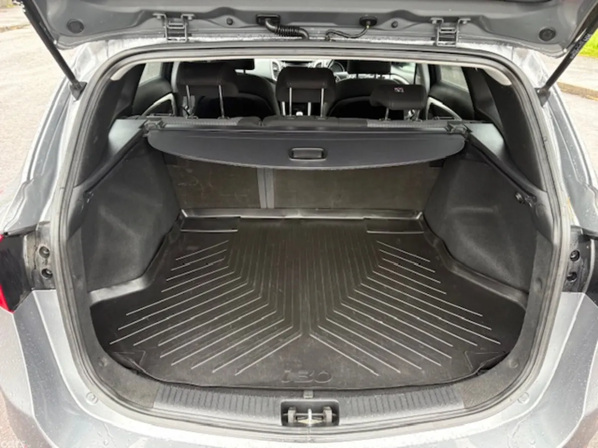 Hyundai i30 Estate, Diesel, 2014, Grey