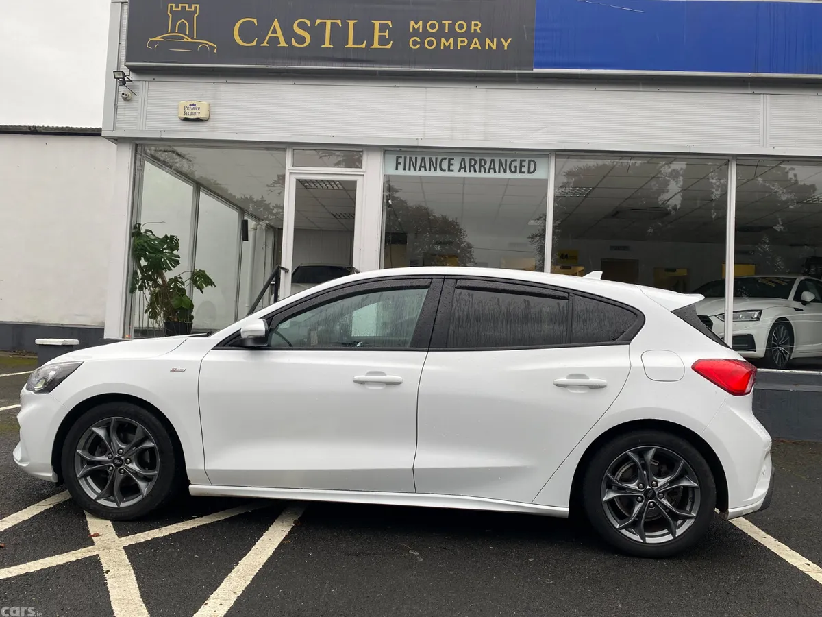 Ford Focus Hatchback, Diesel, 2020, White