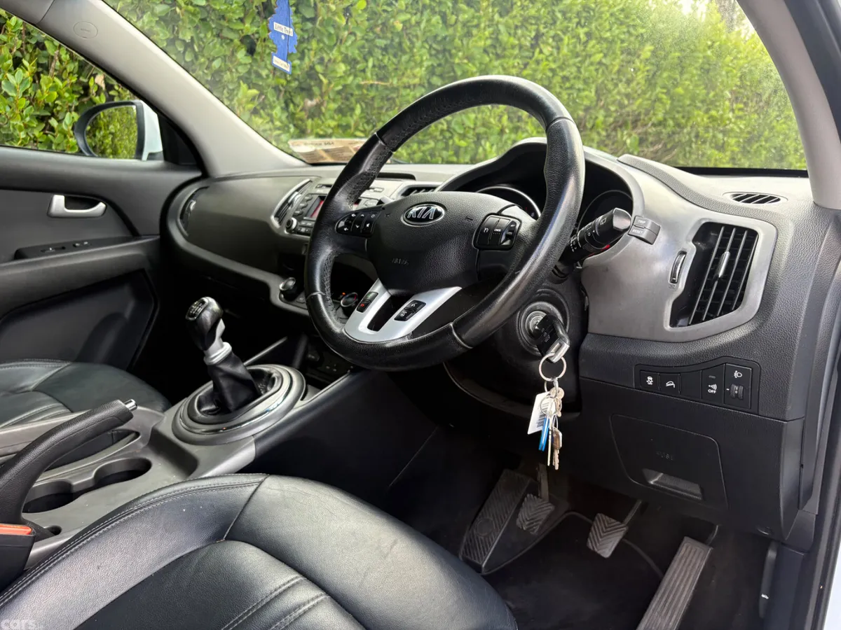 Kia Sportage SUV, Diesel, 2015, White