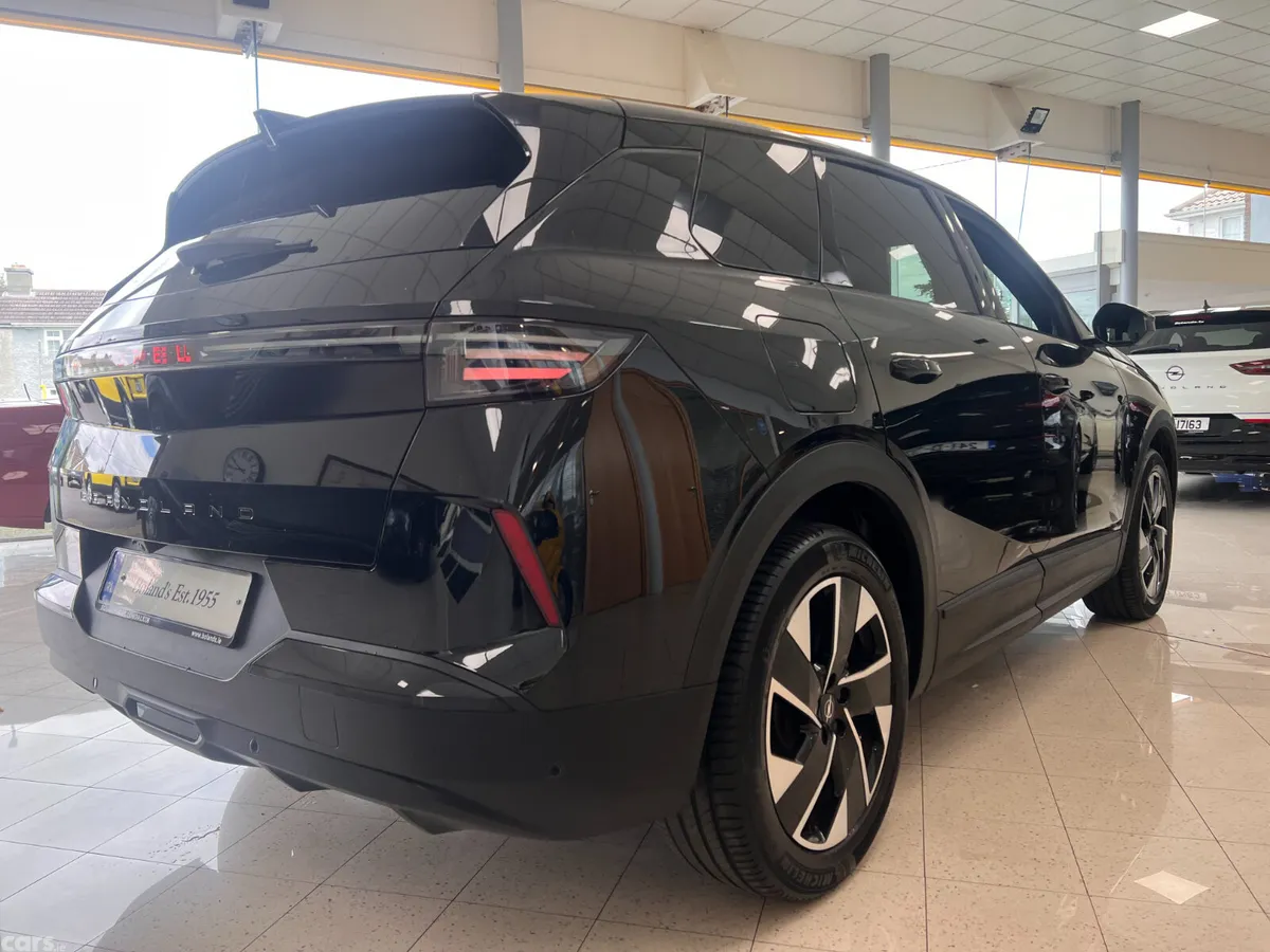 Opel Grandland SUV, Petrol Hybrid, 2025, Black