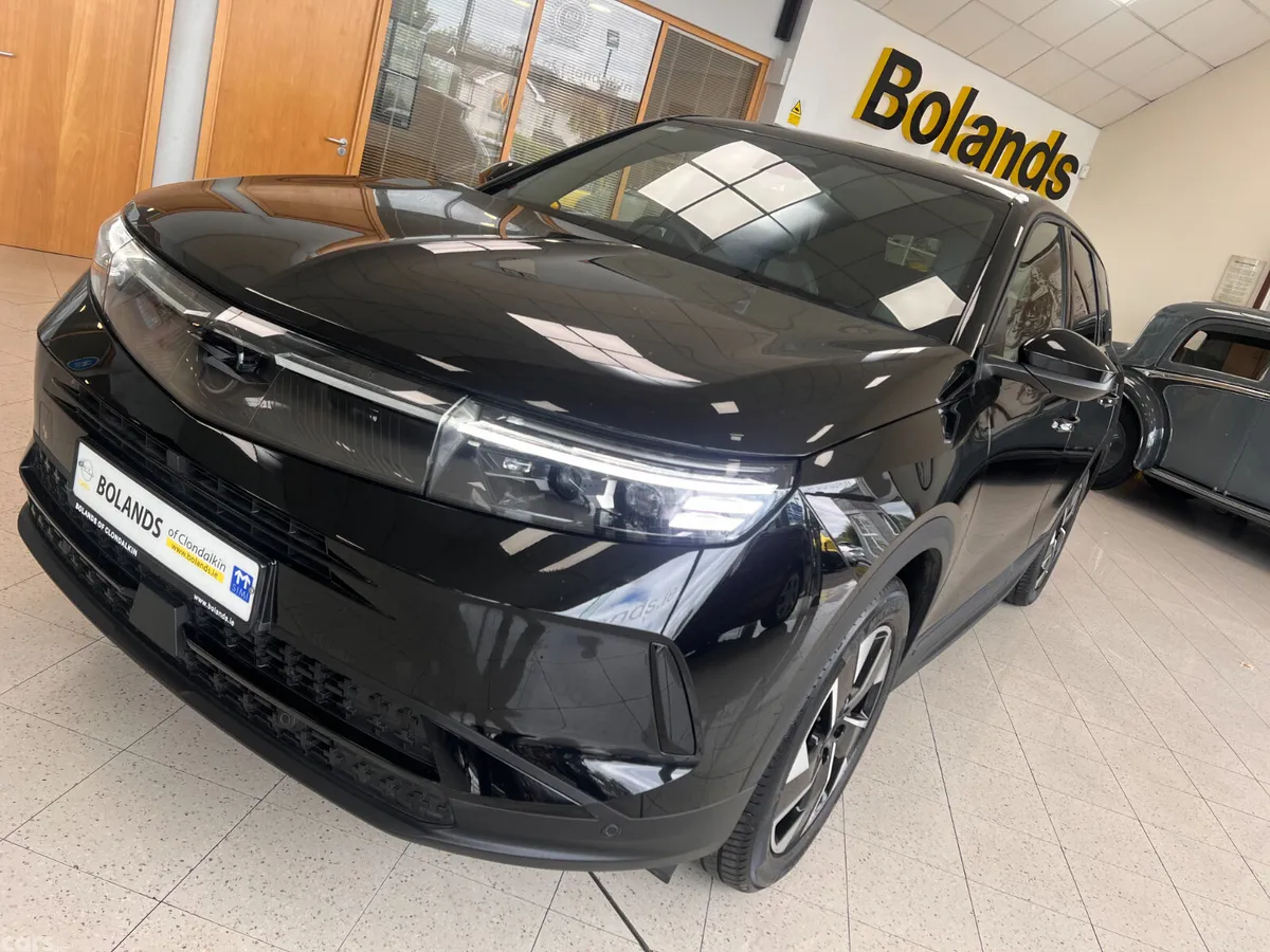 Opel Grandland SUV, Petrol Hybrid, 2025, Black