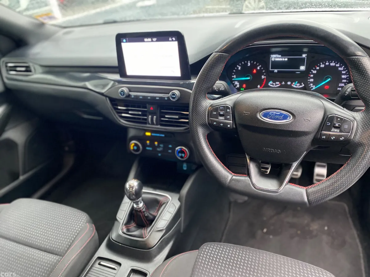 Ford Focus Hatchback, Diesel, 2020, White