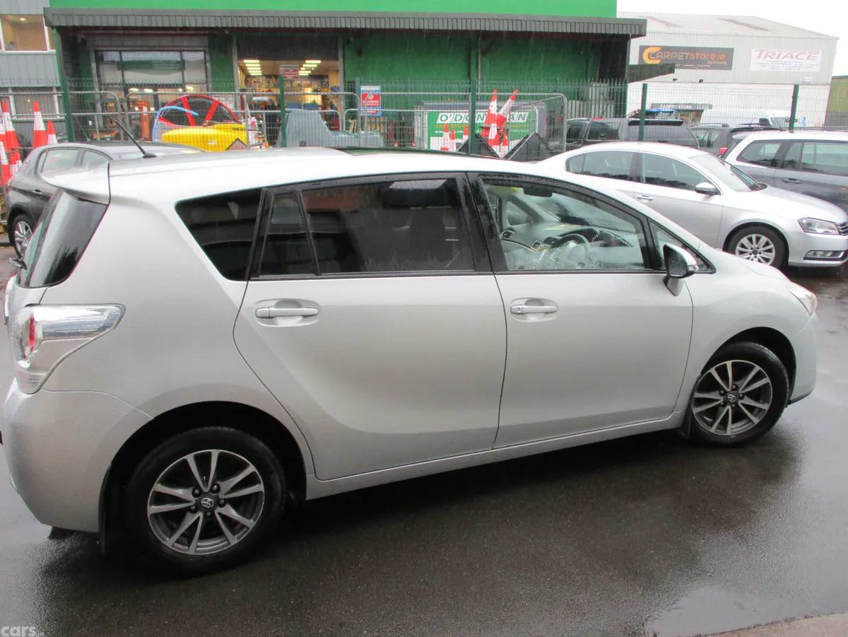 Toyota Verso MPV, Diesel, 2015, Silver