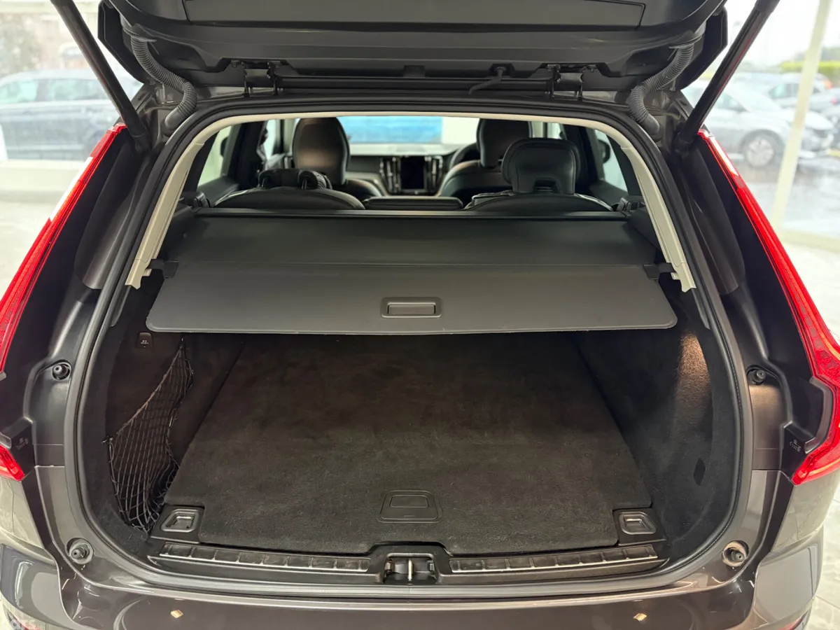 Volvo XC60 SUV, Petrol Hybrid, 2024, Grey