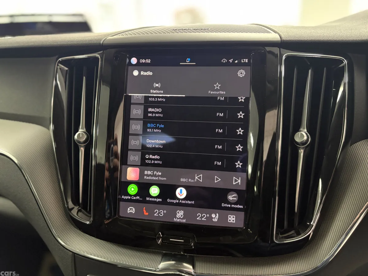Volvo XC60 SUV, Petrol Hybrid, 2024, Grey
