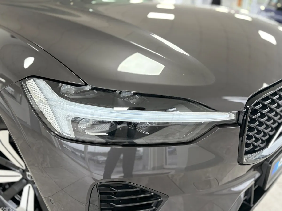 Volvo XC60 SUV, Petrol Hybrid, 2024, Grey