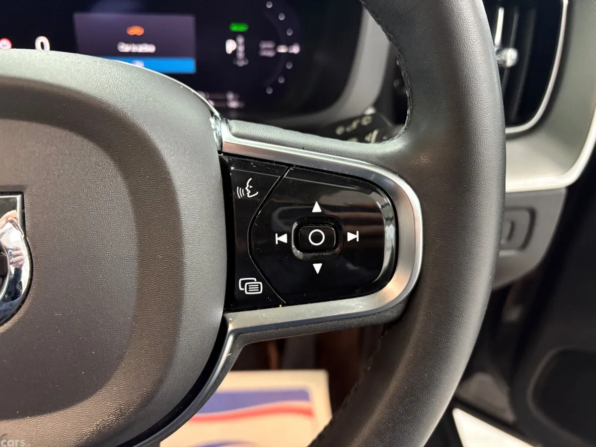 Volvo XC60 SUV, Petrol Hybrid, 2024, Grey